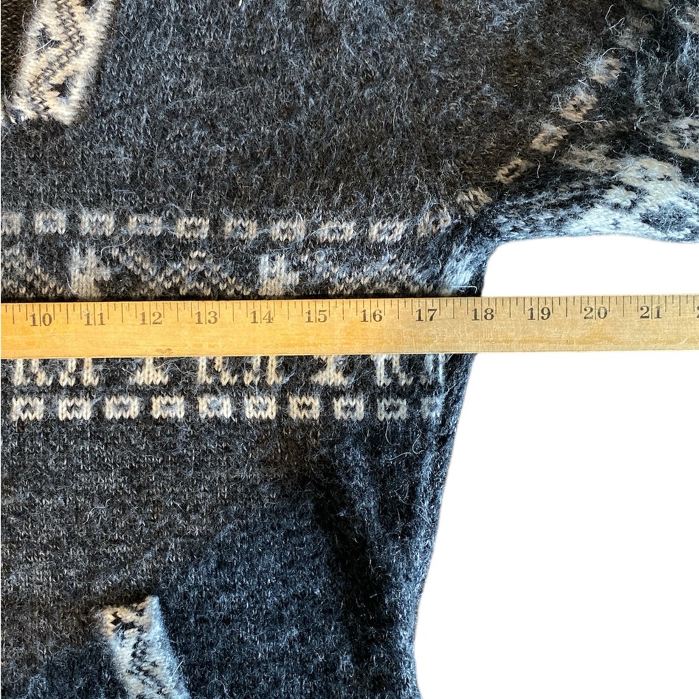 Cozy Soft Alpaca Blend Style Sweater - Warm Lightweight Knit, Hooded Pullover - Picture 7 of 11